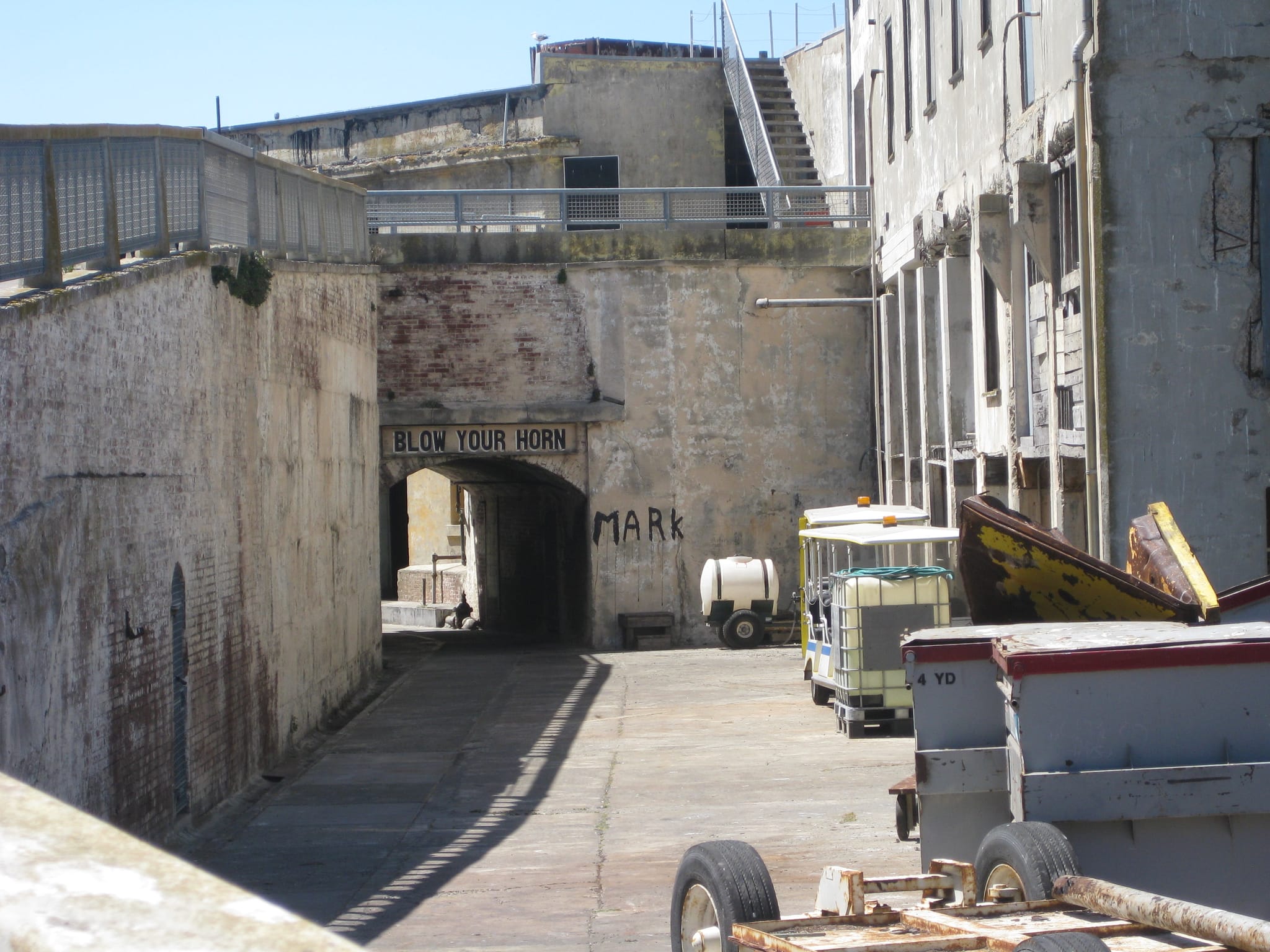 Alcatraz - "Blow Your Horn"