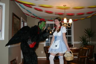 flyingMonkeyAndDorothy