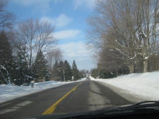 I love this backroad. Alaways have in winter, so pretty.