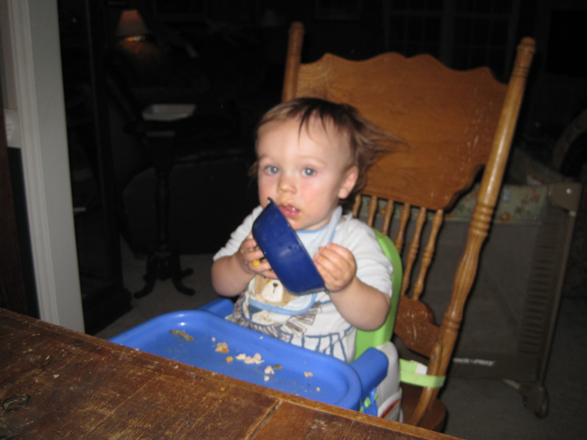 Robert - Nom nom nom!
