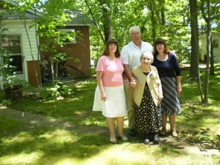 Aunt Gail, Uncle Don, Grandmama, & Mom