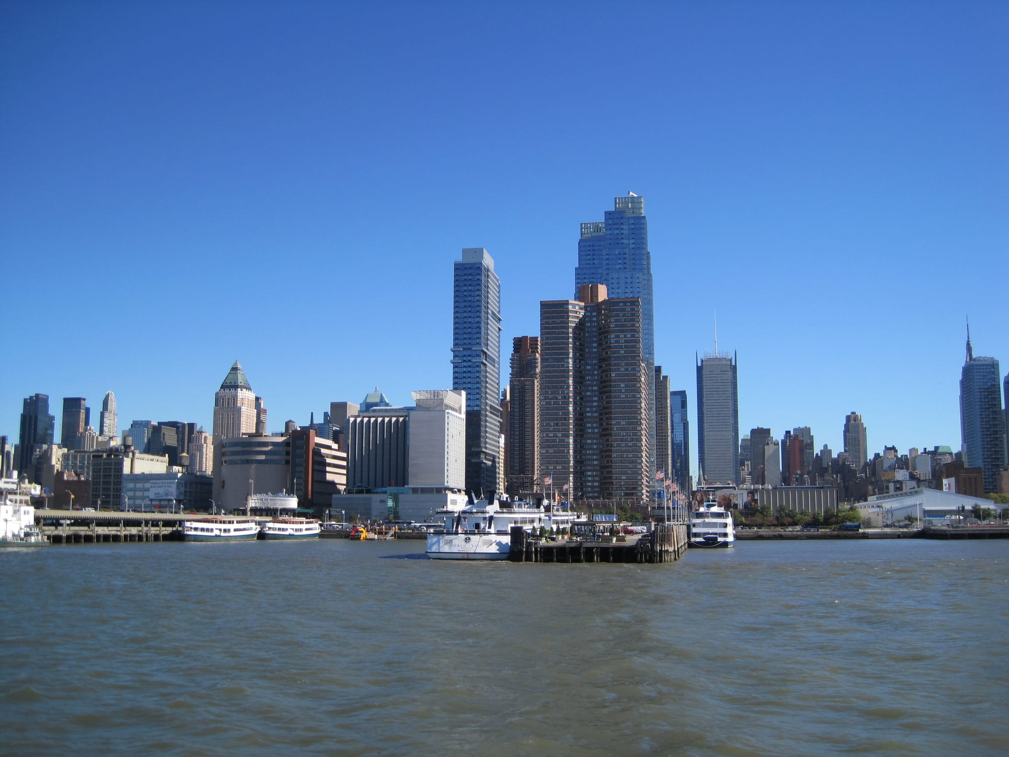 Skyline from the NJ Ferry - Manhattan - New York City