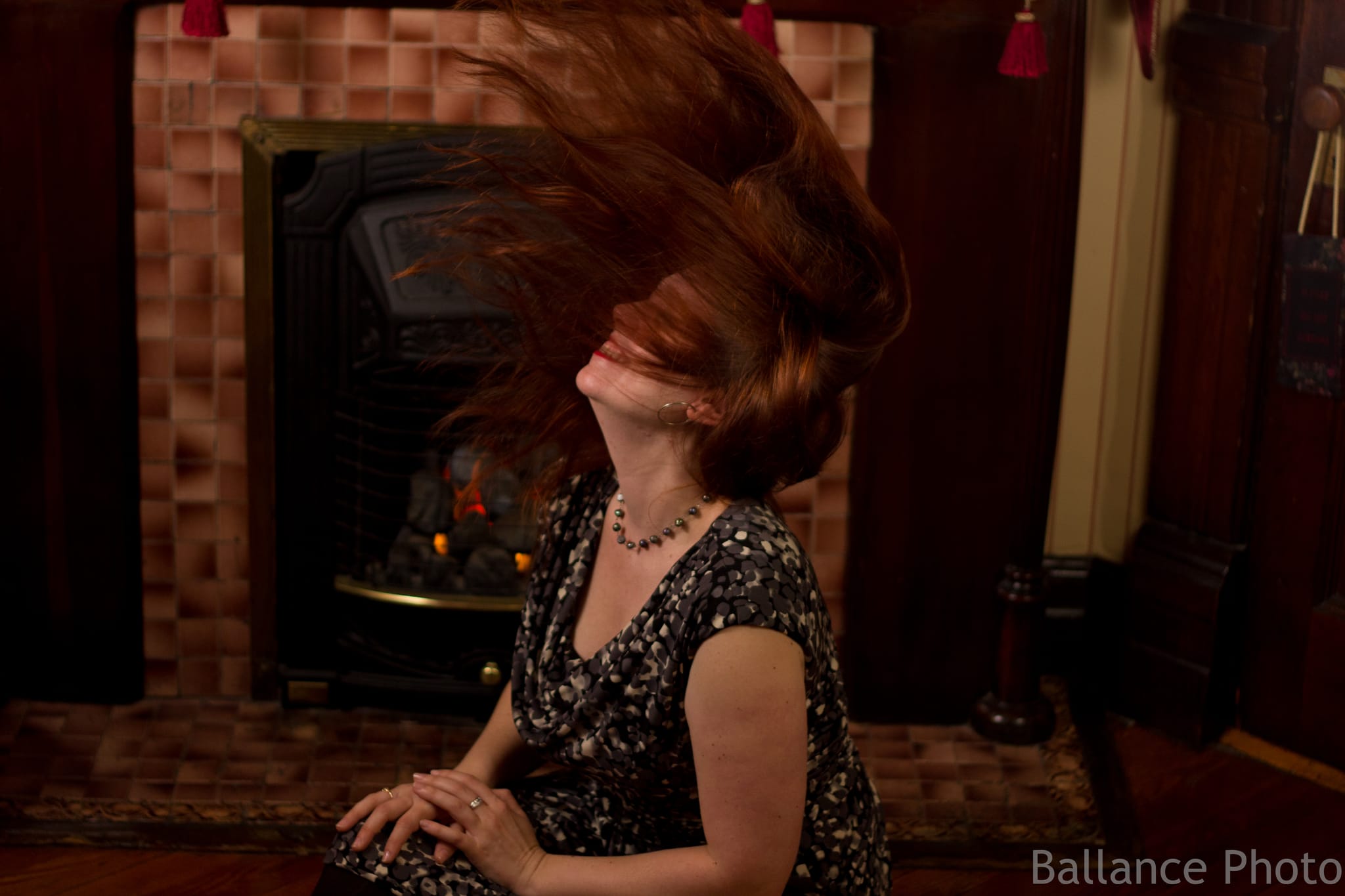 Hair flip - Kate