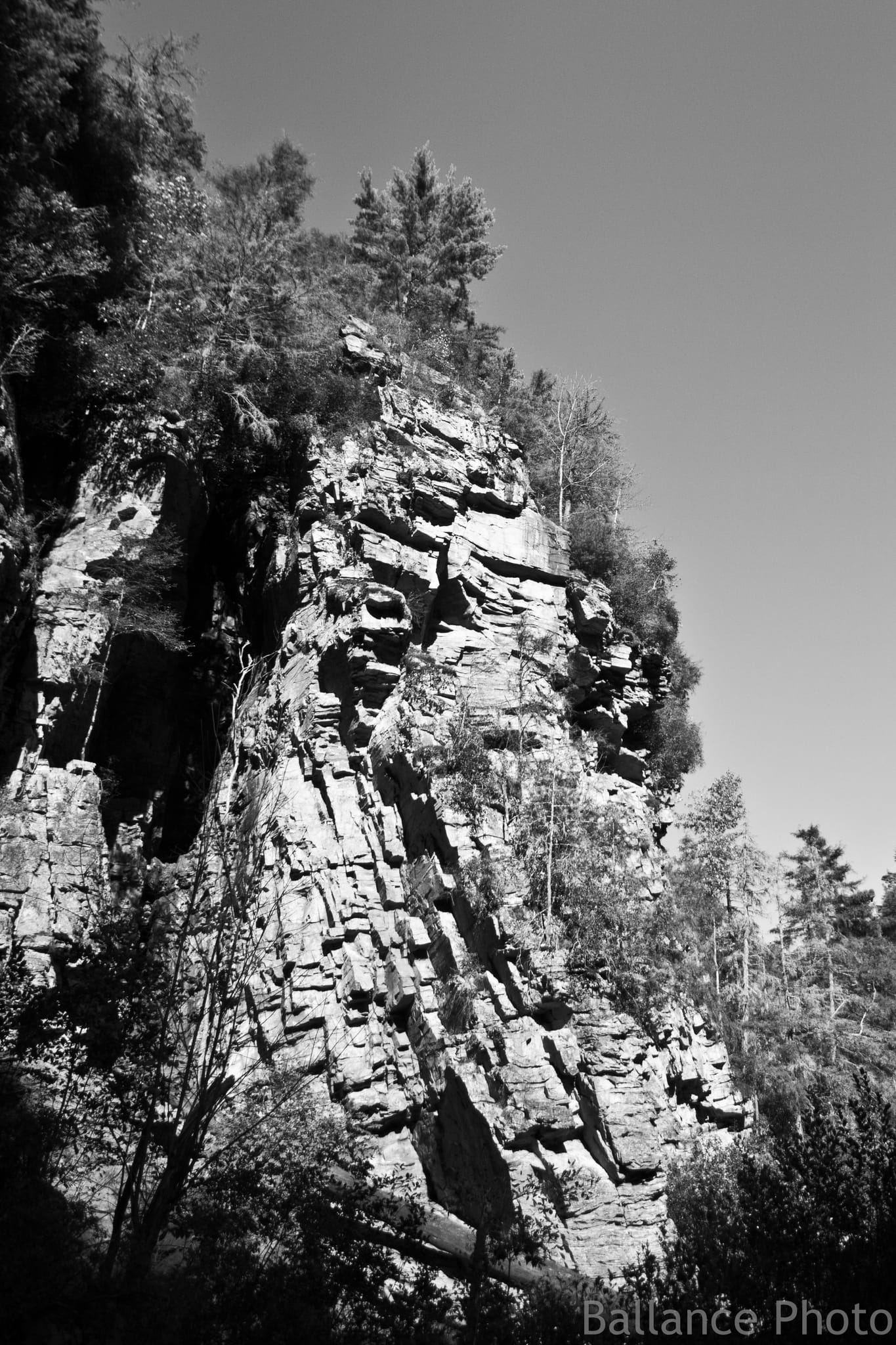Linville Falls basin plunge view