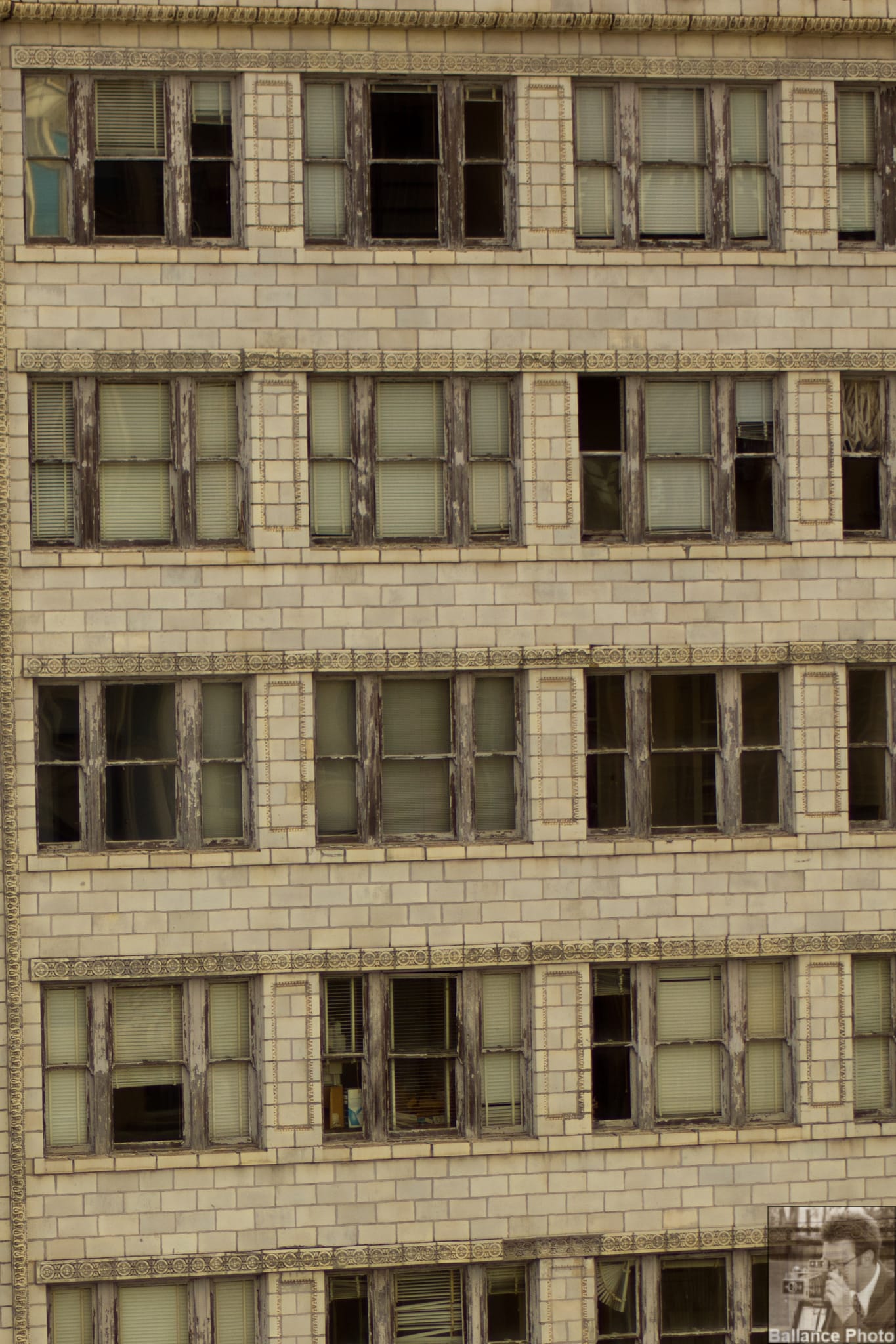 Weathered Windows - Mobile, AL