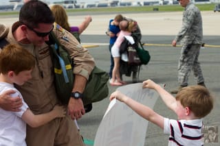 Troops coming home-13