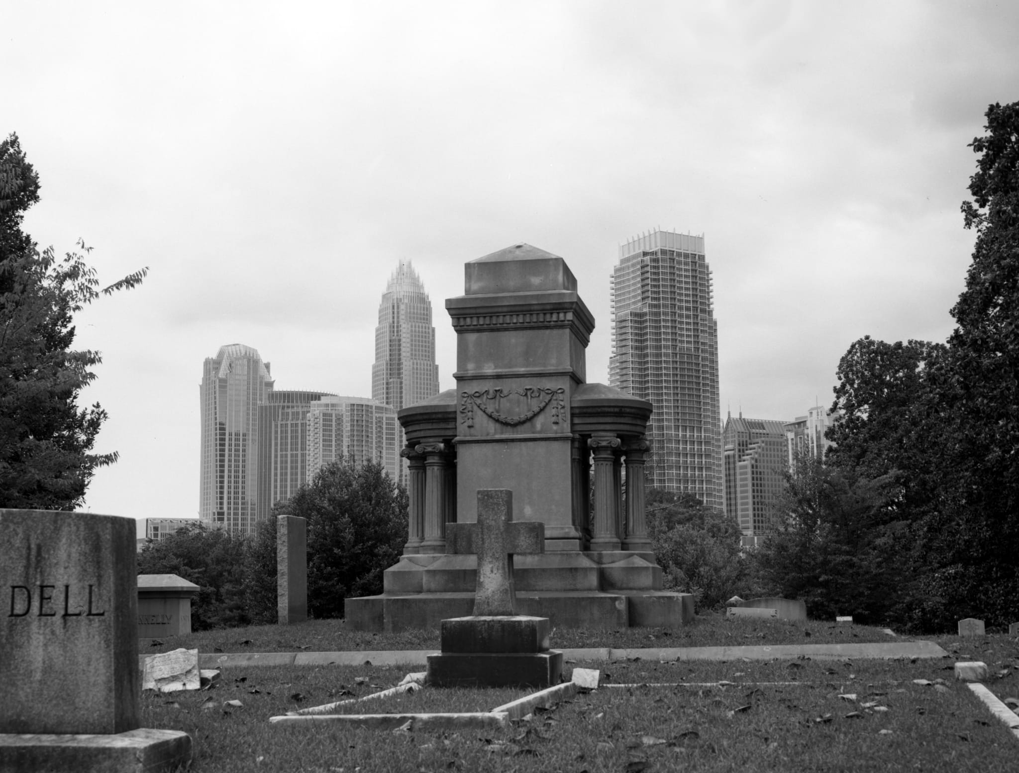 Monument Skyline