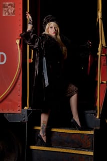 Candi - Train Car