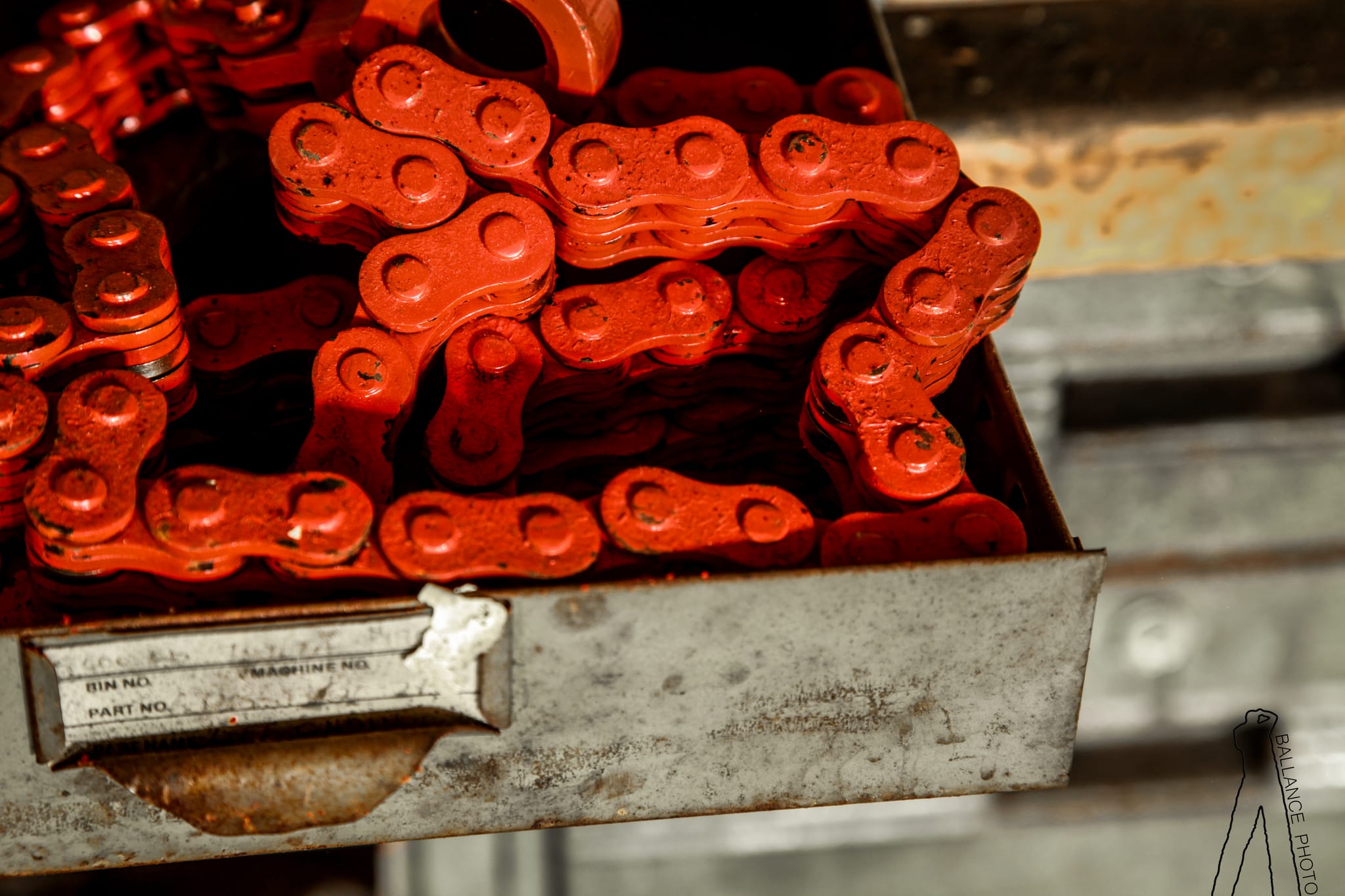 Red chain break-014